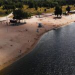 Літо біля води в Києві: як столиця дбає про безпеку пляжів в умовах воєнного стану